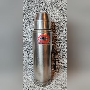 Vintage "UNO-VAC" UNBREAKABLE STAINLESS-STEEL THERMOS (1 QUART) THERMOS w/HANDLE